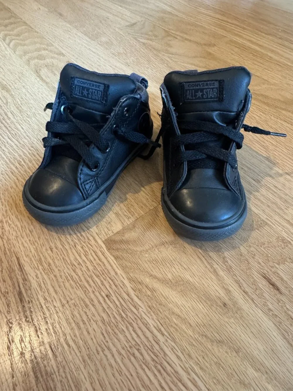 Converse Chuck Taylor All Star Toddler Sneakers Size 5 Black High Tops